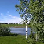 Camping Paehnamaee Metsamajake Ruusmäe