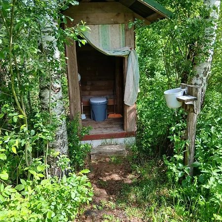 Paehnamaee Metsamajake Campsite Ruusmae