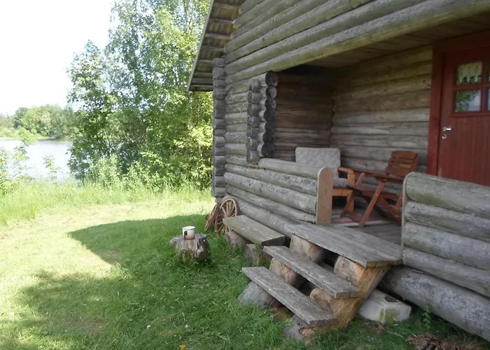 Paehnamaee Metsamajake