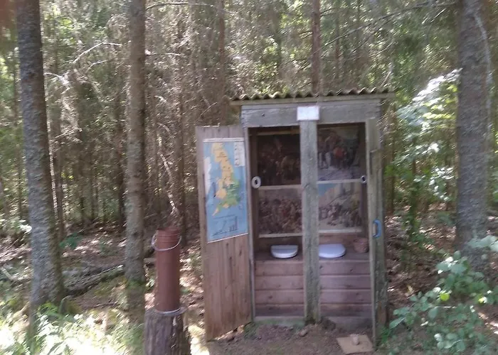 营地 Paehnamaee Metsamajake *